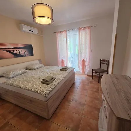 Apartments Marusic Lopar Room photo